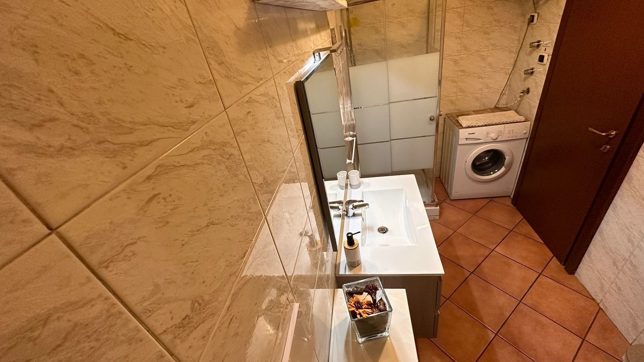 Photo of Bathroom in Naples City Centre