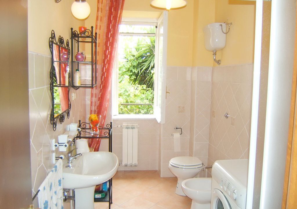 Photo of Bathroom in Ercolano