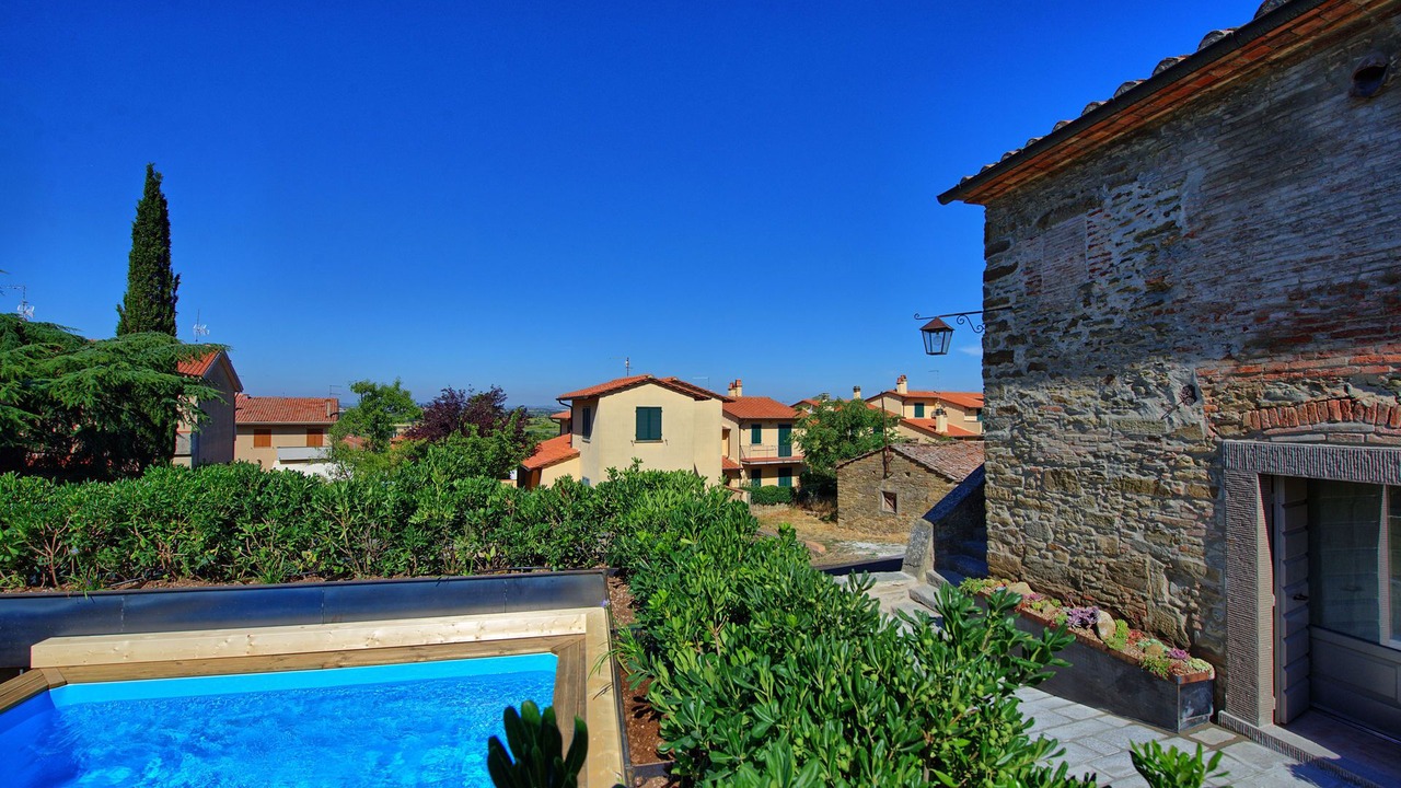 Photo of Outdoor in Camucia