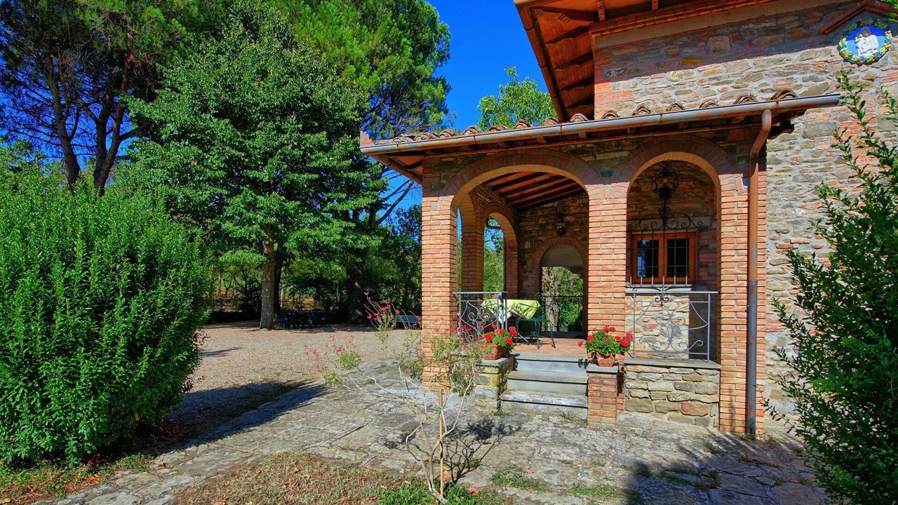 Photo of Outdoor in Ambra