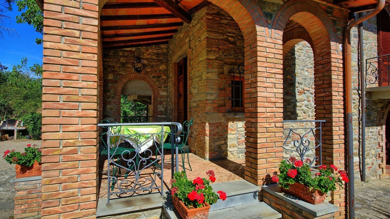 Photo of Outdoor in Ambra