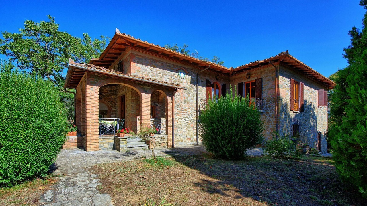 Photo of Outdoor in Ambra