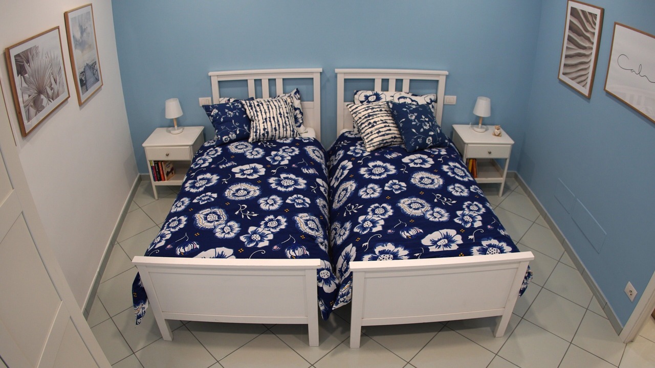 Photo of Bedroom in Meta