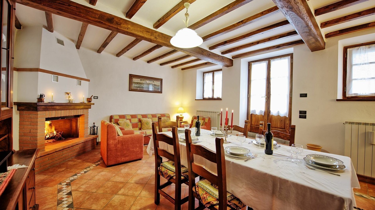 Photo of Livingroom in Portole