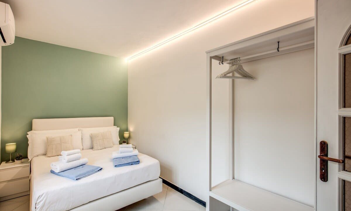 Photo of Bedroom in Sirenuse