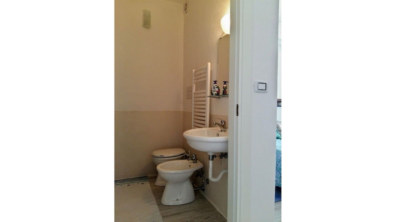 Photo of Bathroom in Cisternino
