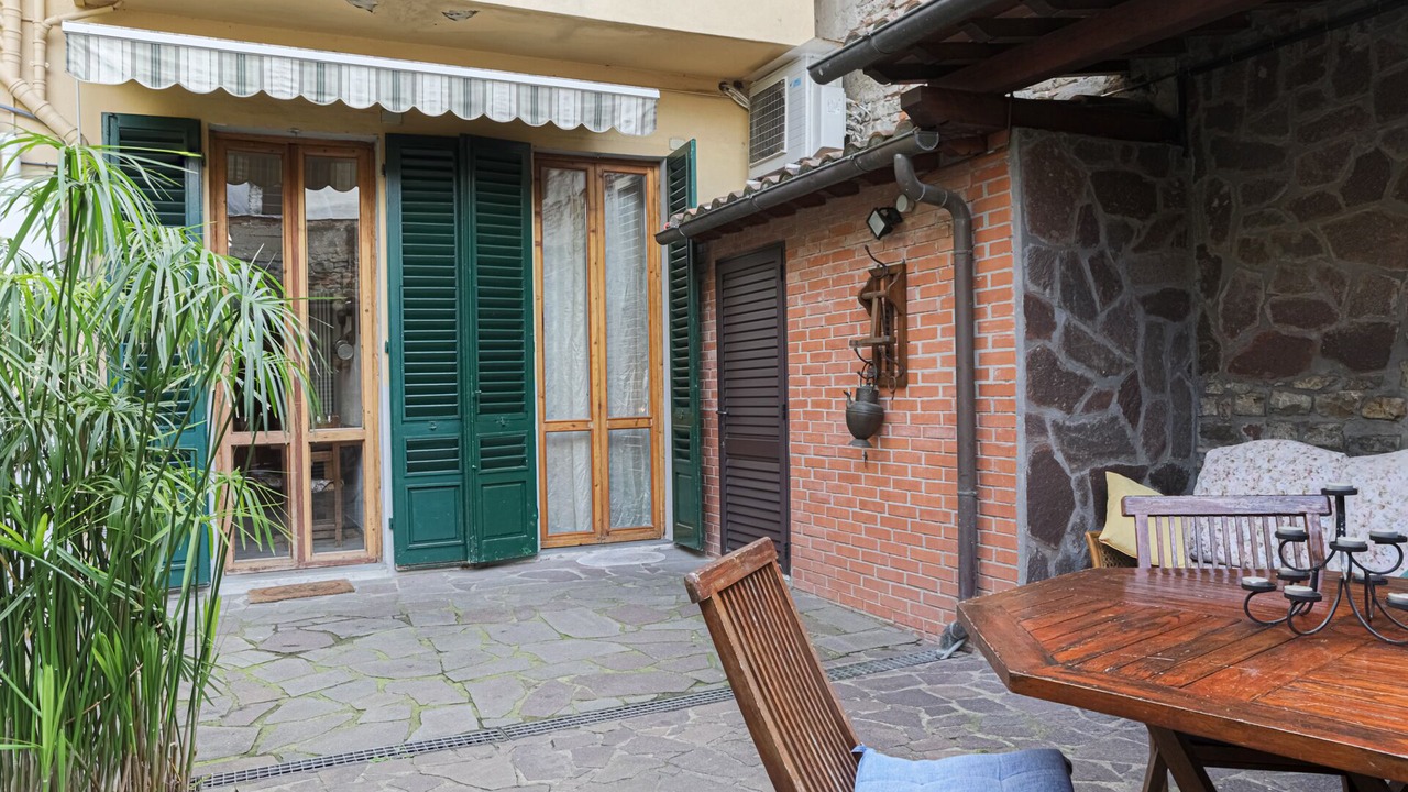 Photo of Outdoor in Santo Spirito