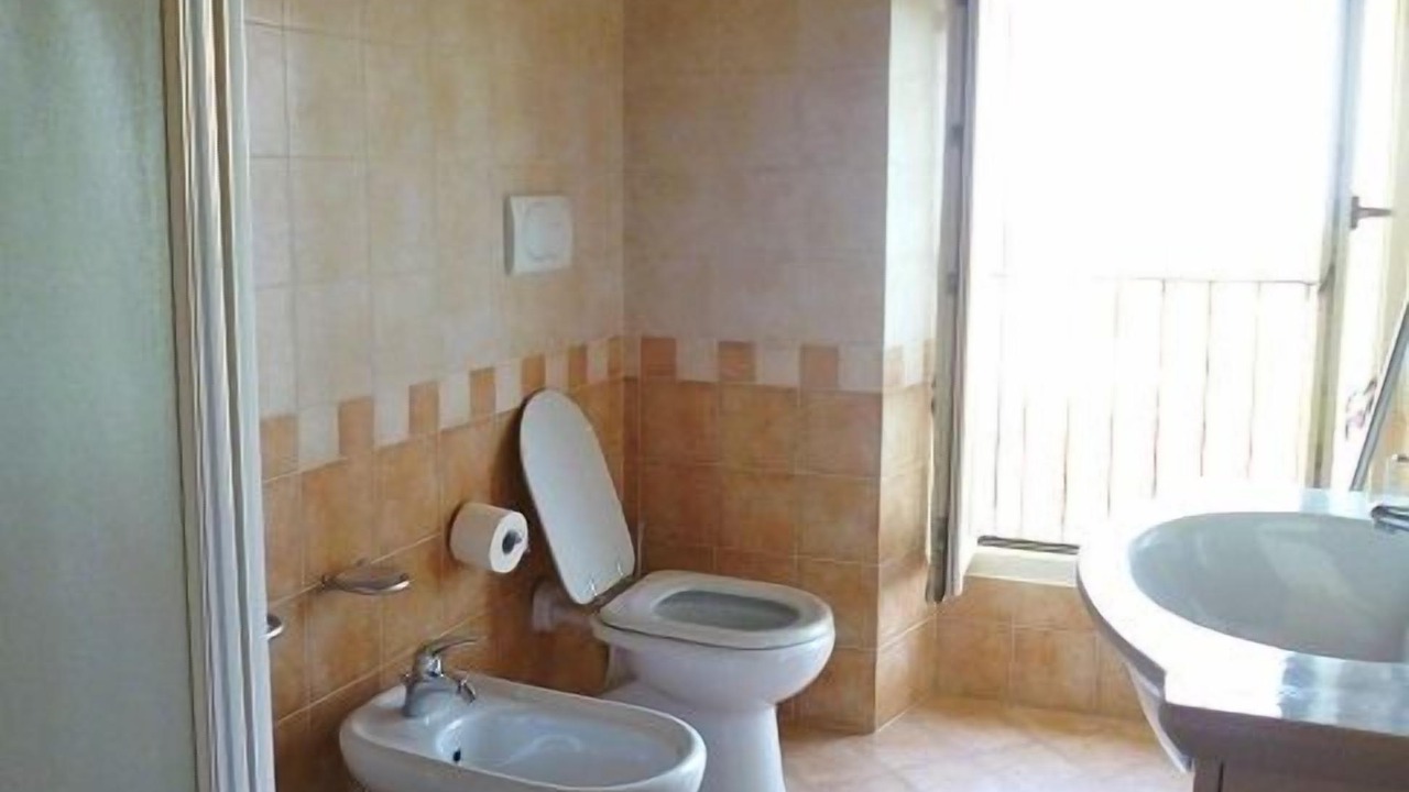 Photo of Bathroom in Avenale