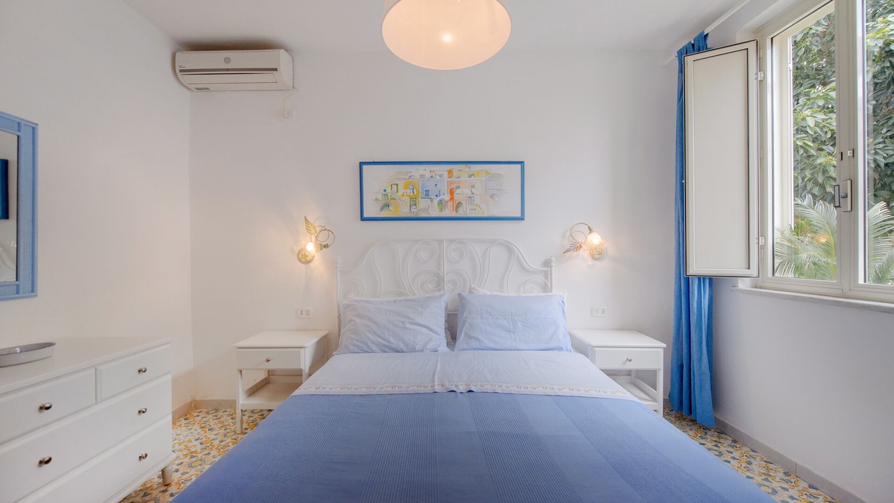 Photo of Bedroom in Procida