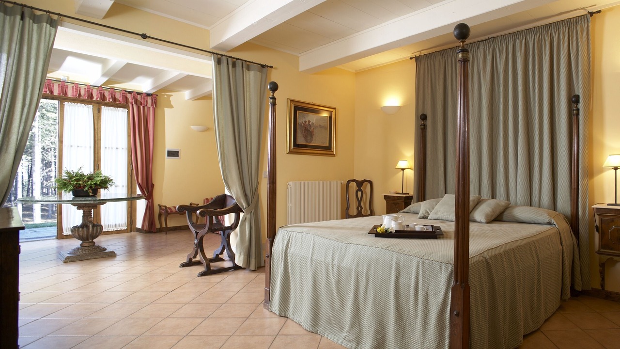 Photo of Bedroom in Castel Focognano