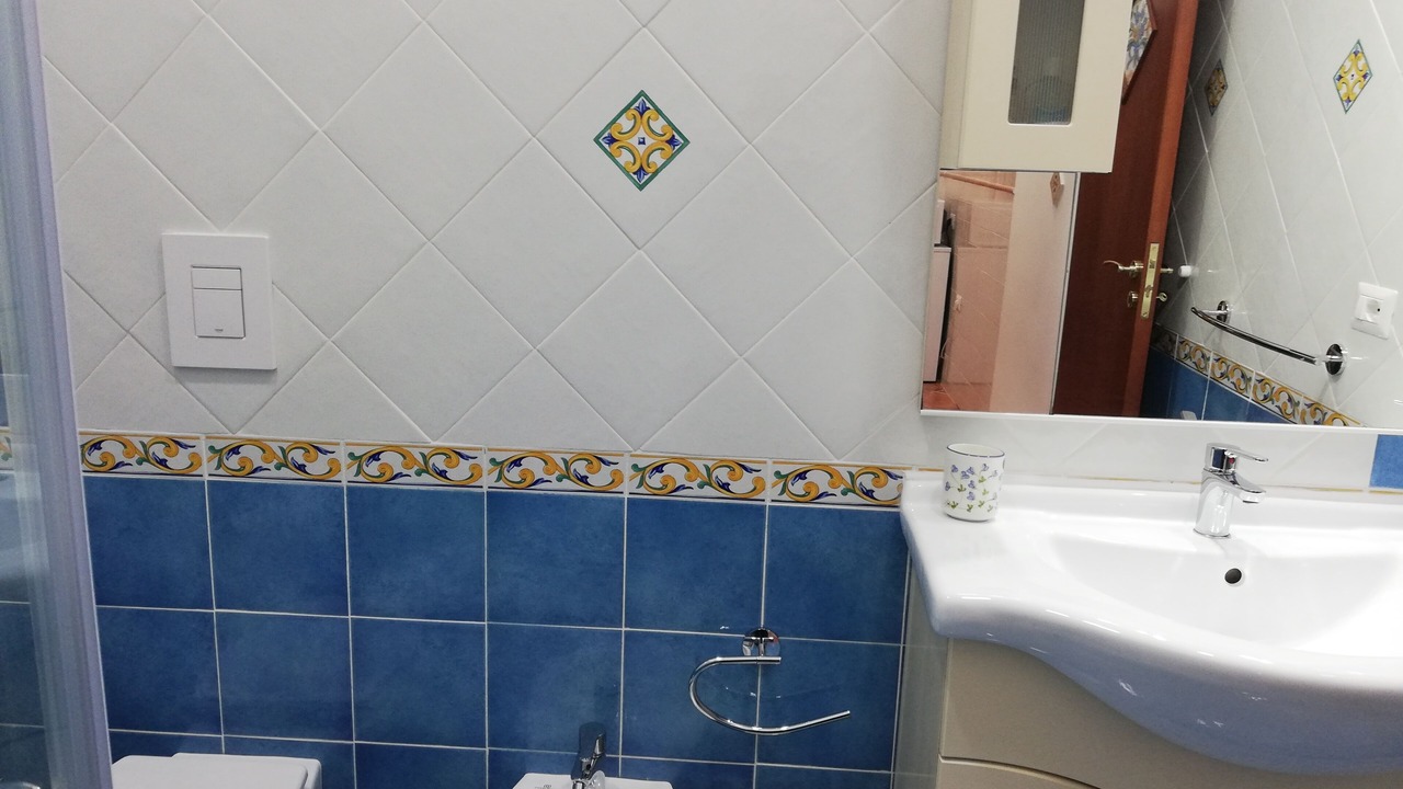 Photo of Bathroom in Quartieri Spagnoli