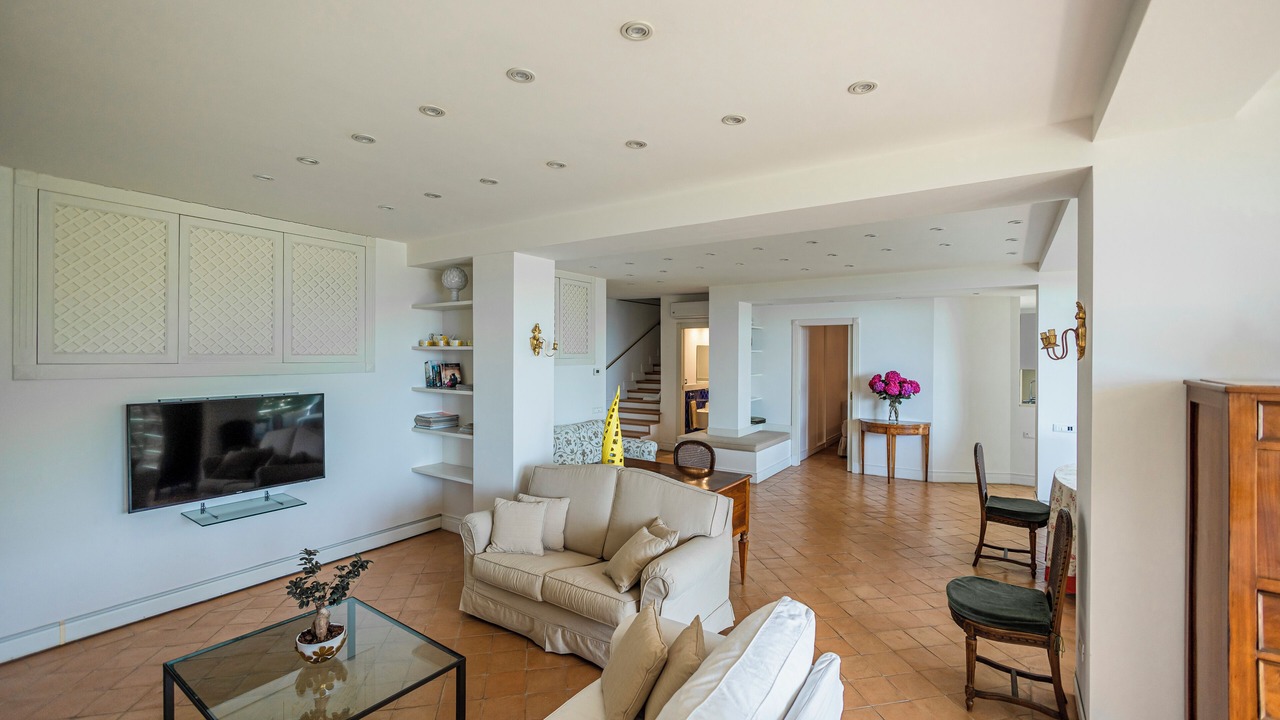 Photo of Livingroom in Raito