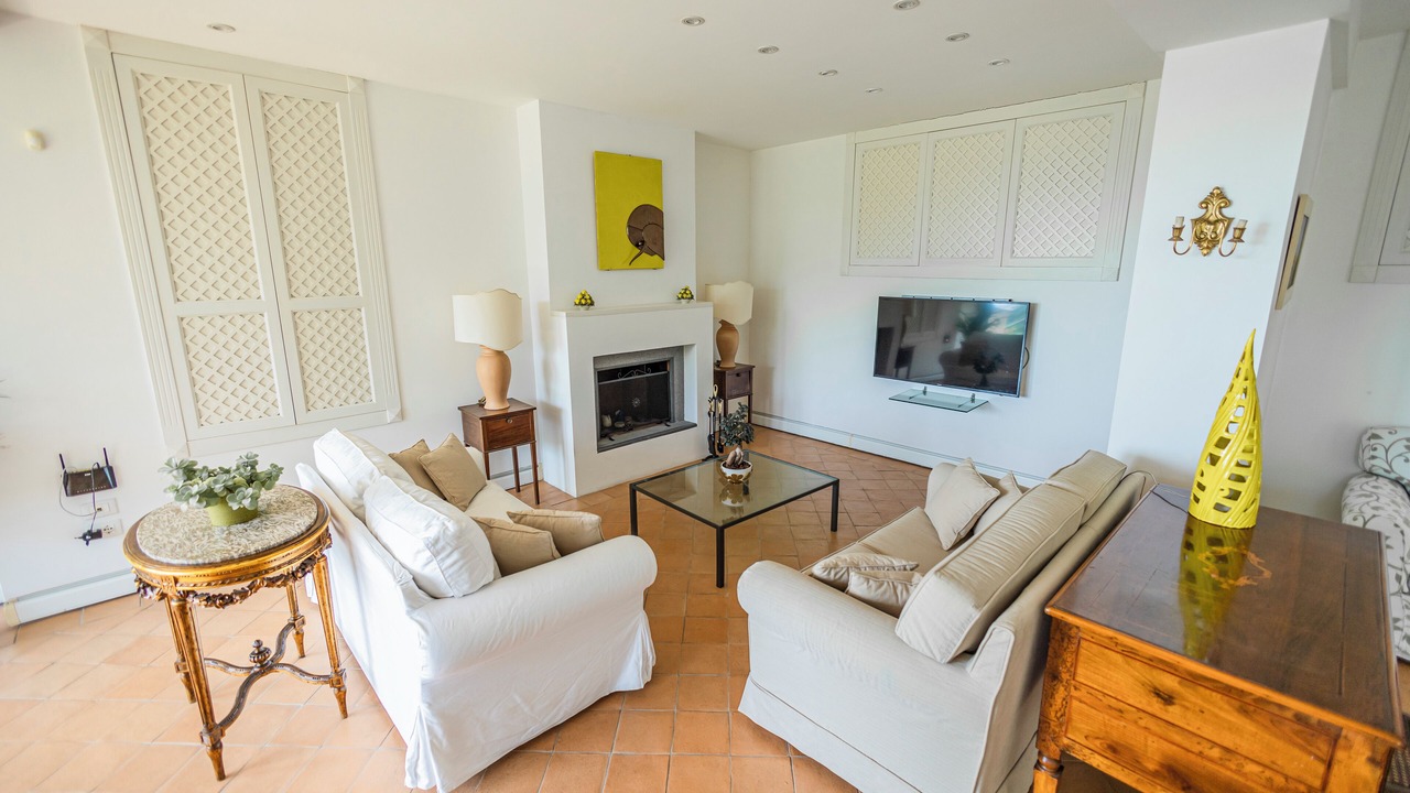 Photo of Livingroom in Raito