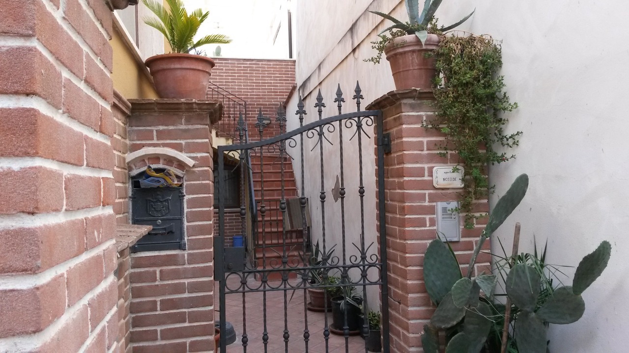 Photo of Outdoor in Locri