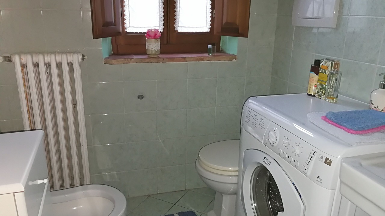 Photo of Bathroom in Asciano