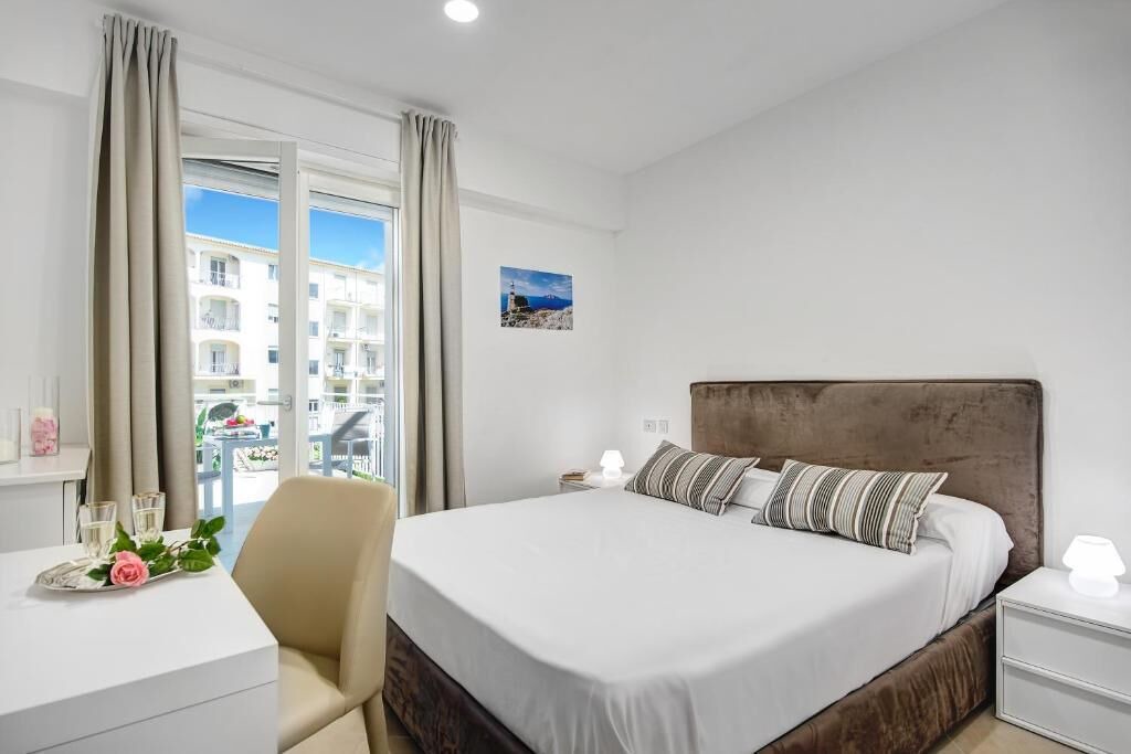 Photo of Bedroom in Sant'Agata sui Due Golfi