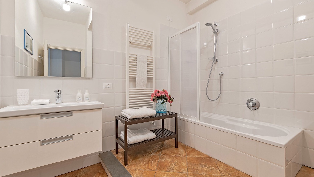 Photo of Bathroom in Oltrarno