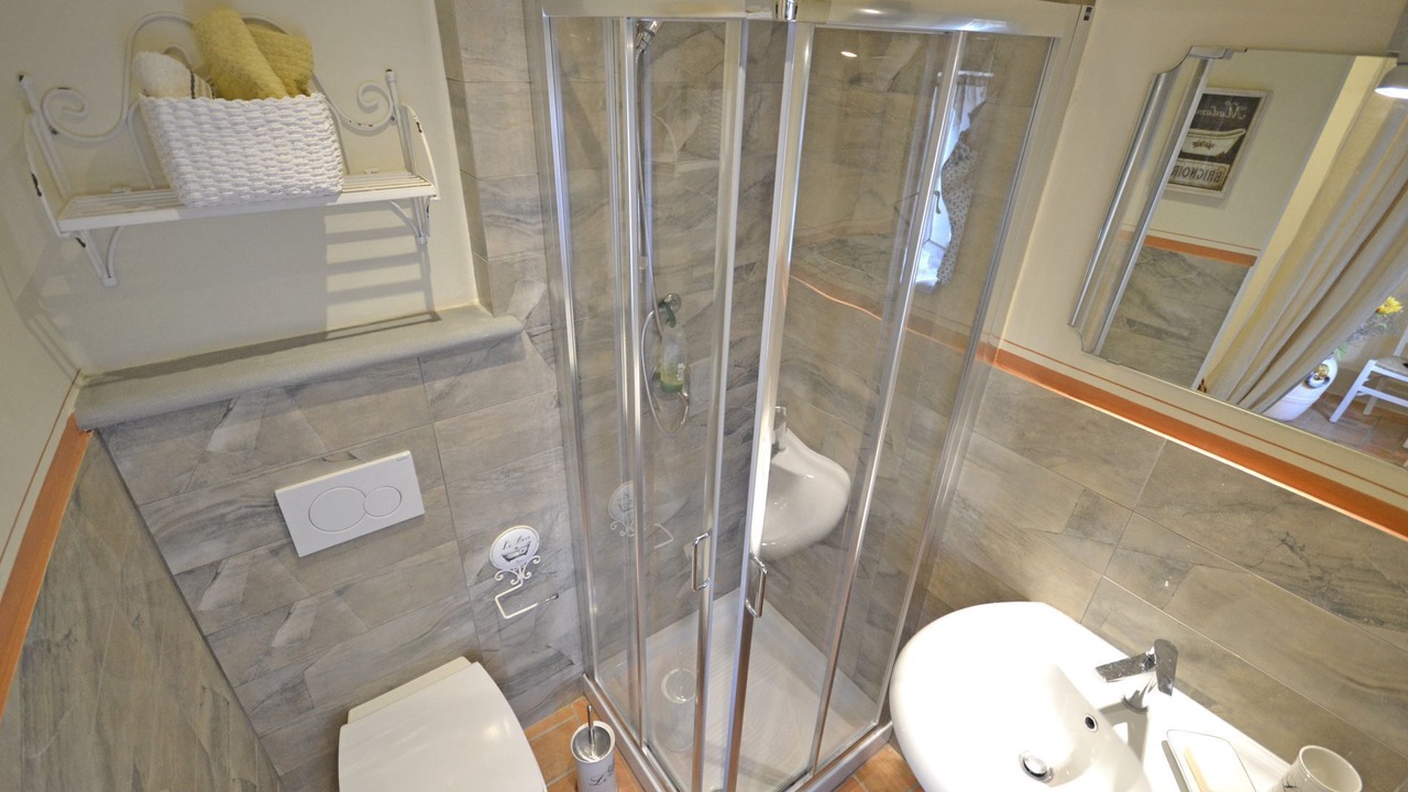 Photo of Bathroom in Cortona Old Town