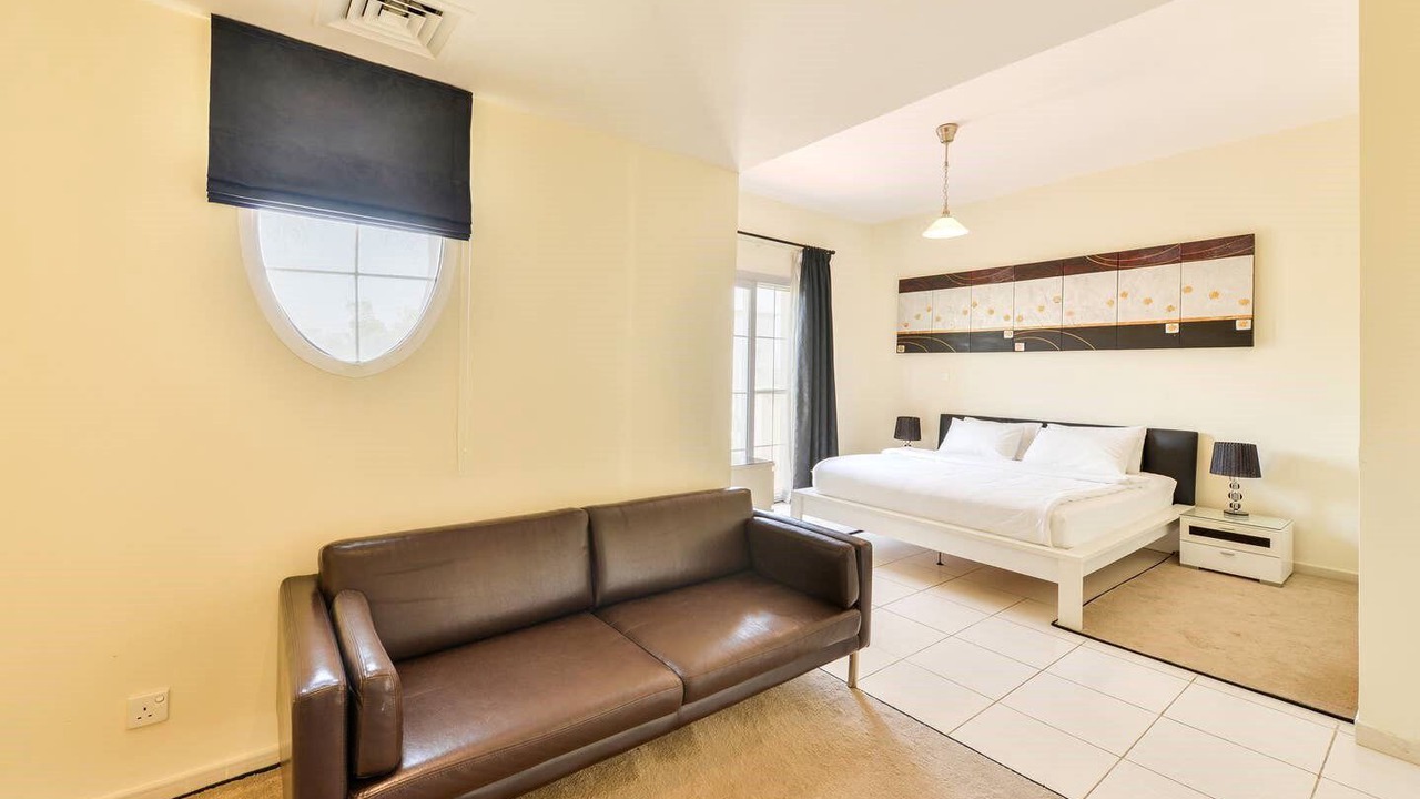 Photo of Livingroom in Emirates Hills