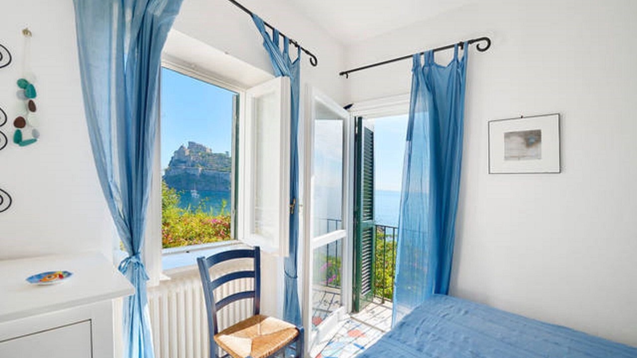 Photo of Bedroom in Ischia Porto
