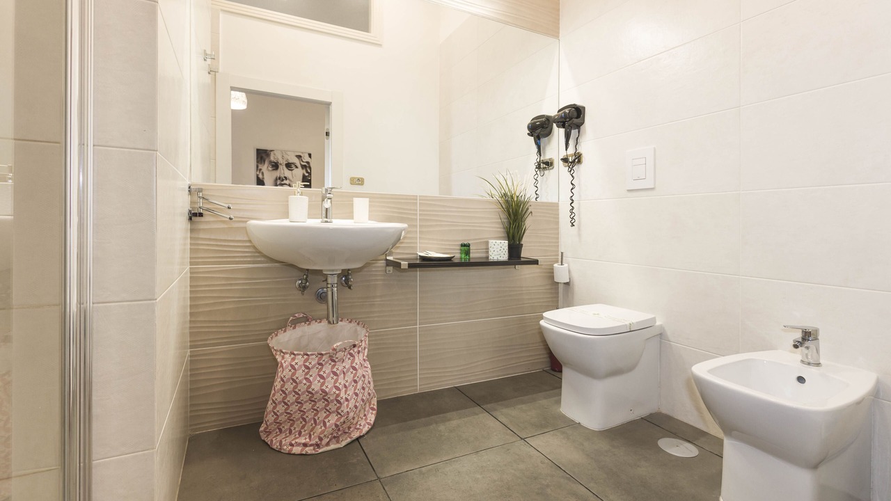 Photo of Bathroom in Chiaia