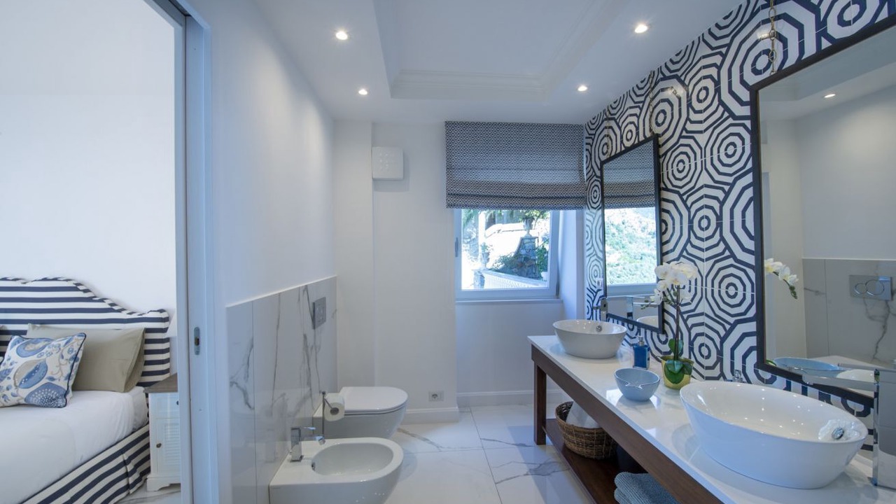 Photo of Bathroom in Laurito