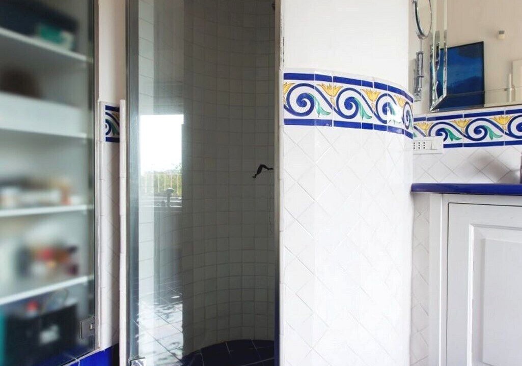 Photo of Bathroom in Meta