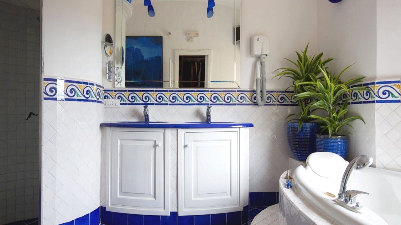 Photo of Bathroom in Meta