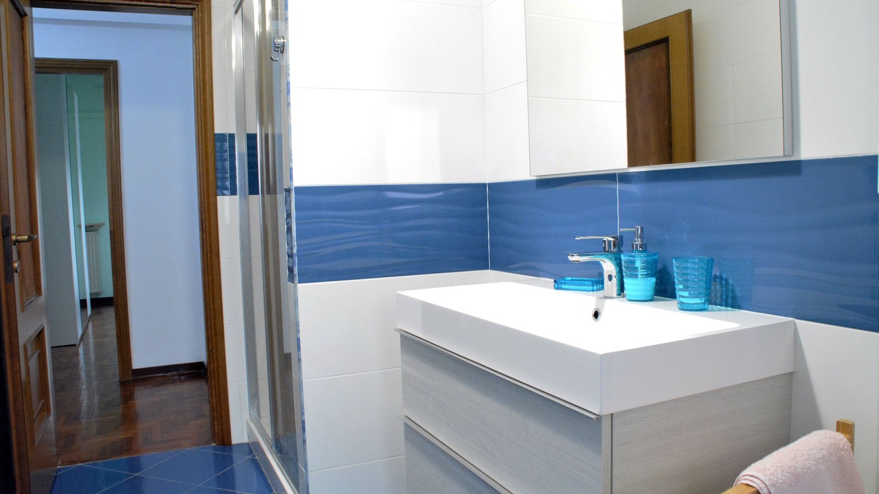 Photo of Bathroom in Sorrento City Centre