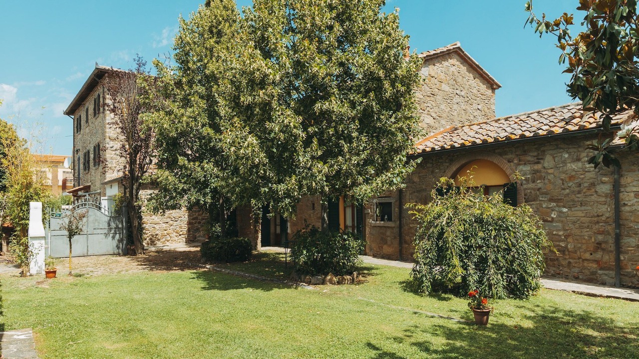Photo of Outdoor in Camucia