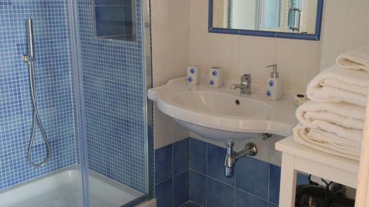 Photo of Bathroom in Naples City Centre