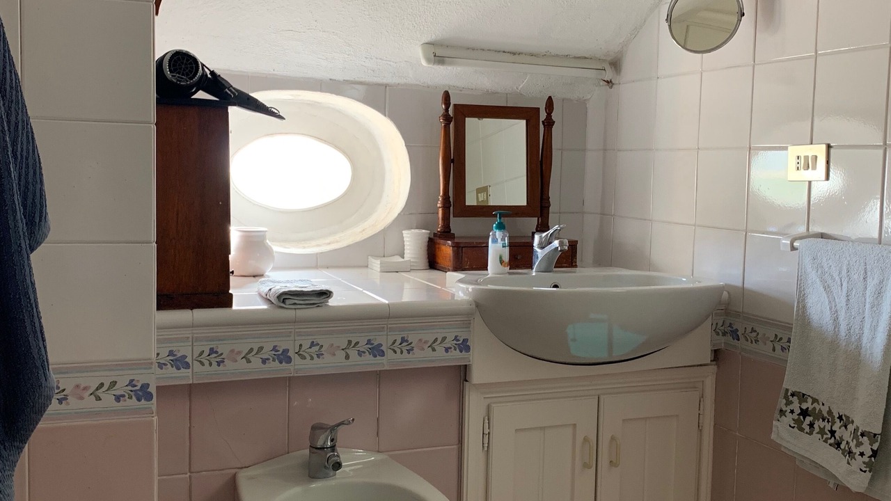 Photo of Bathroom in Forio