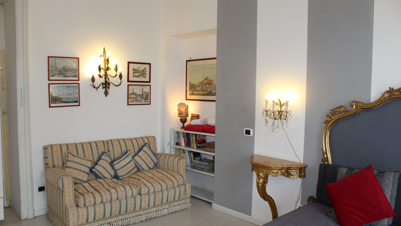 Photo of Bedroom in Naples City Centre