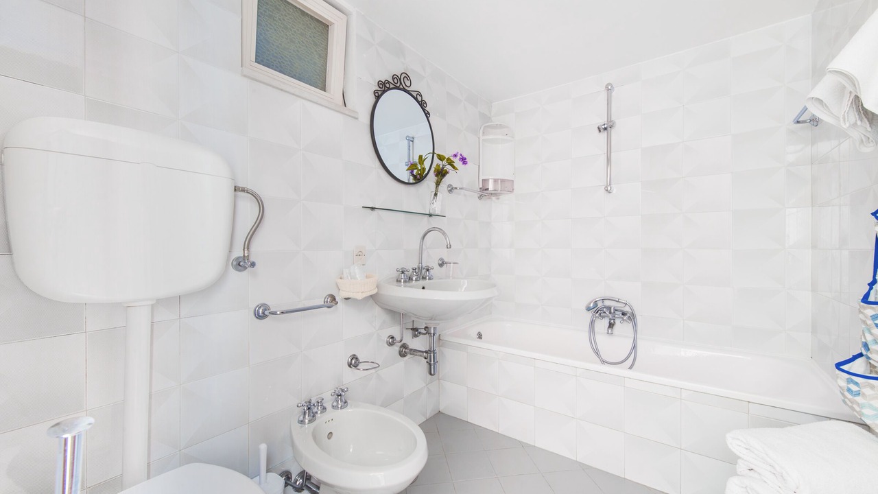 Photo of Bathroom in Montepertuso