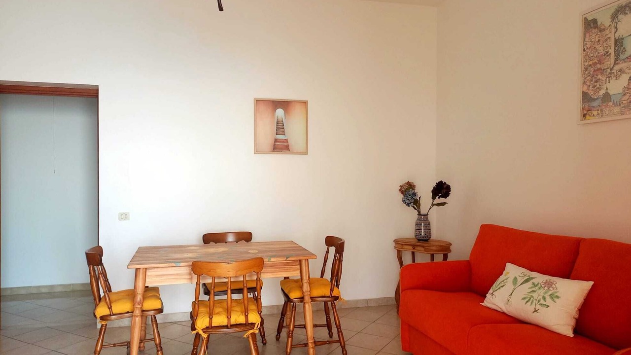 Photo of Livingroom in Montepertuso