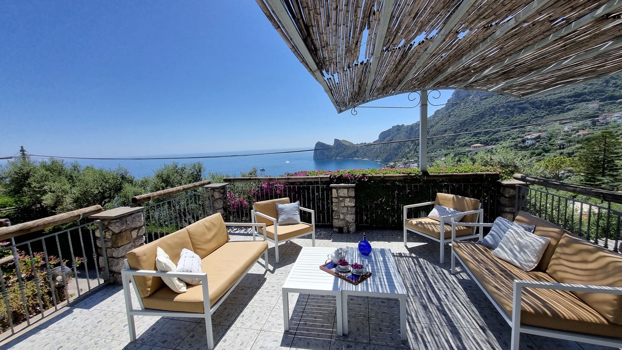 Photo of Patio Balcony in Sirenuse