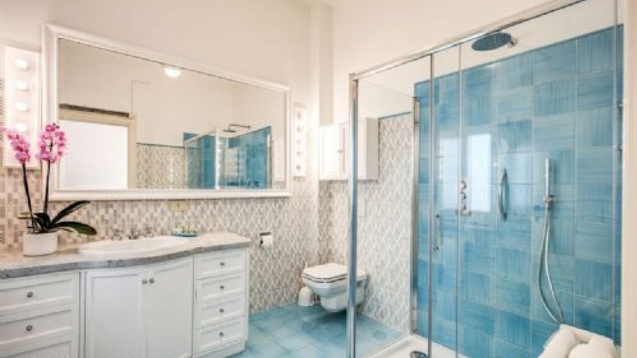 Photo of Bathroom in Sorrento City Centre