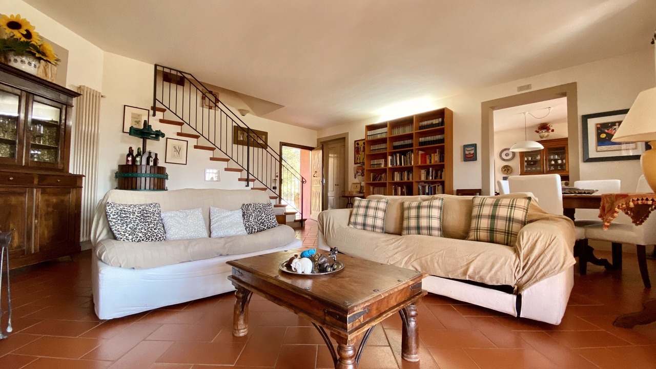 Photo of Livingroom in Montelopio