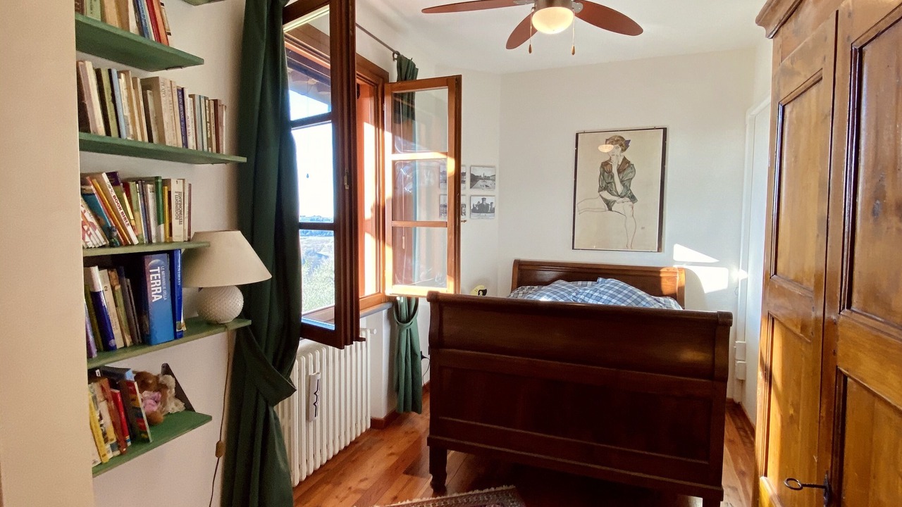 Photo of Bedroom in Montelopio