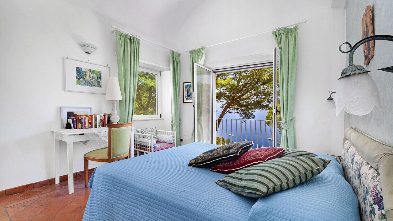 Photo of Bedroom in Capri