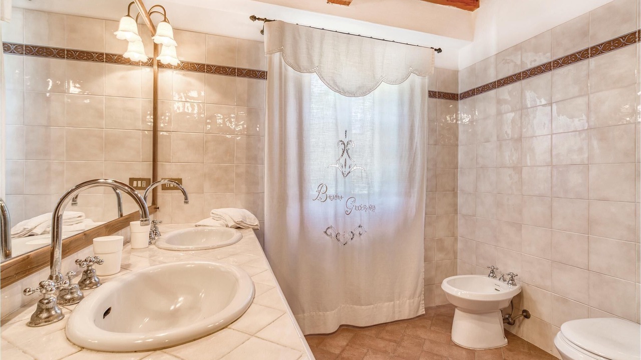 Photo of Bathroom in Capolona