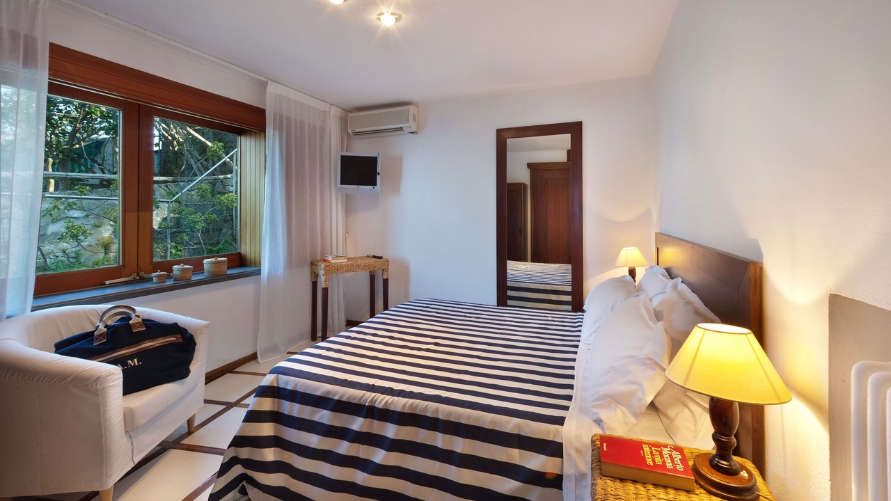Photo of Bedroom in Massa Lubrense