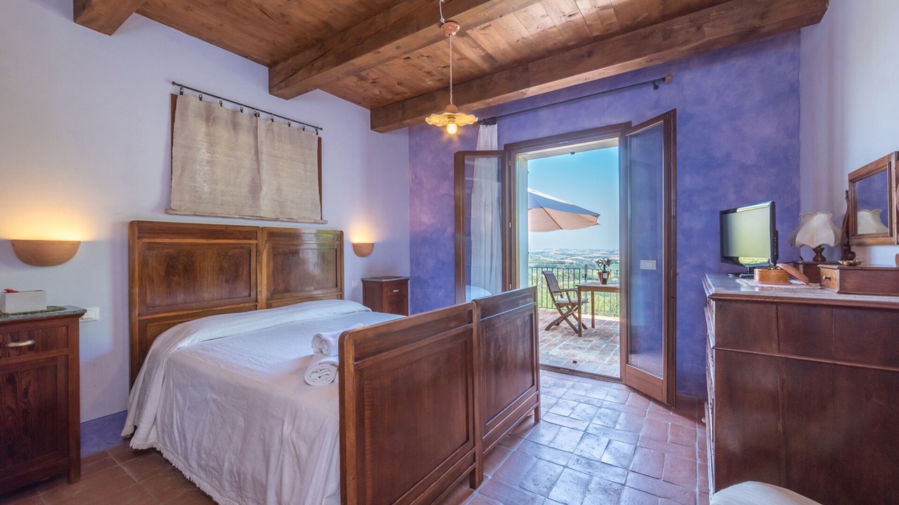 Photo of Bedroom in Montecarotto