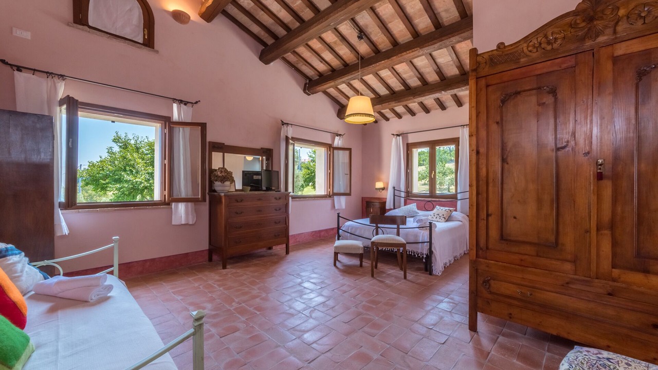Photo of Bedroom in Montecarotto