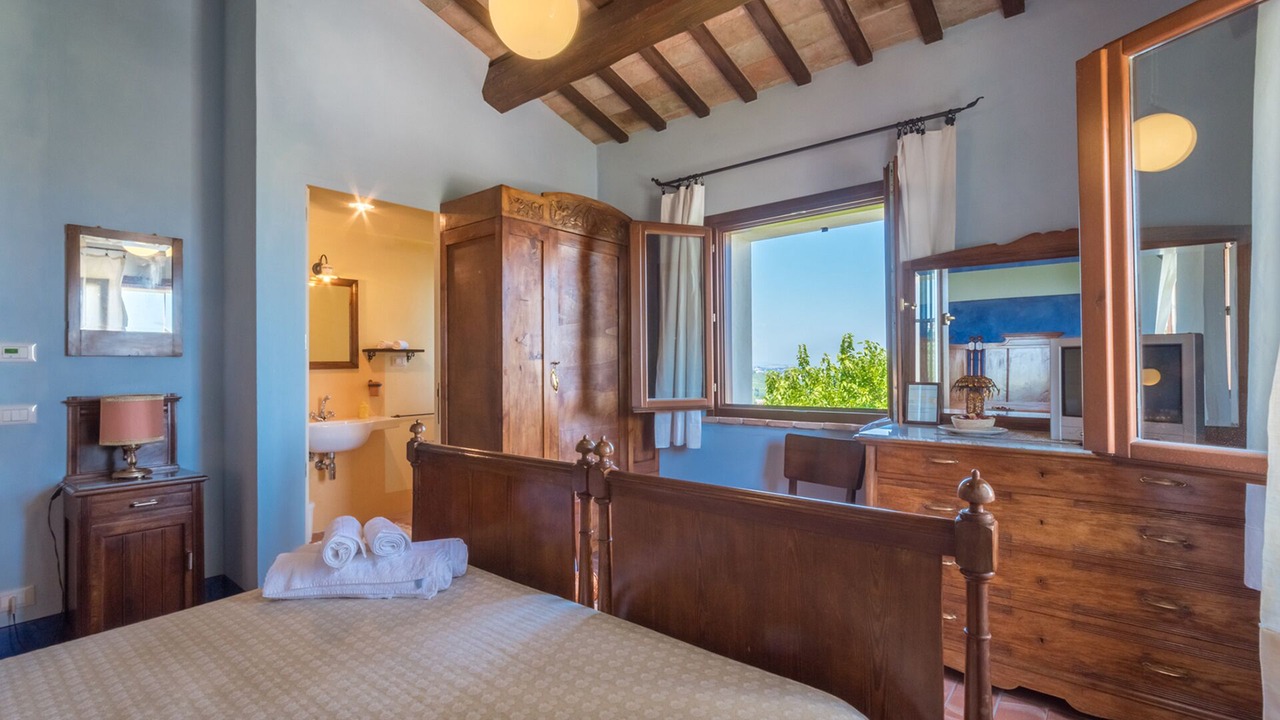 Photo of Bedroom in Montecarotto