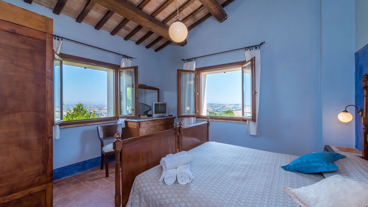 Photo of Bedroom in Montecarotto