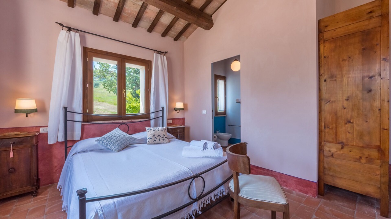 Photo of Bedroom in Montecarotto