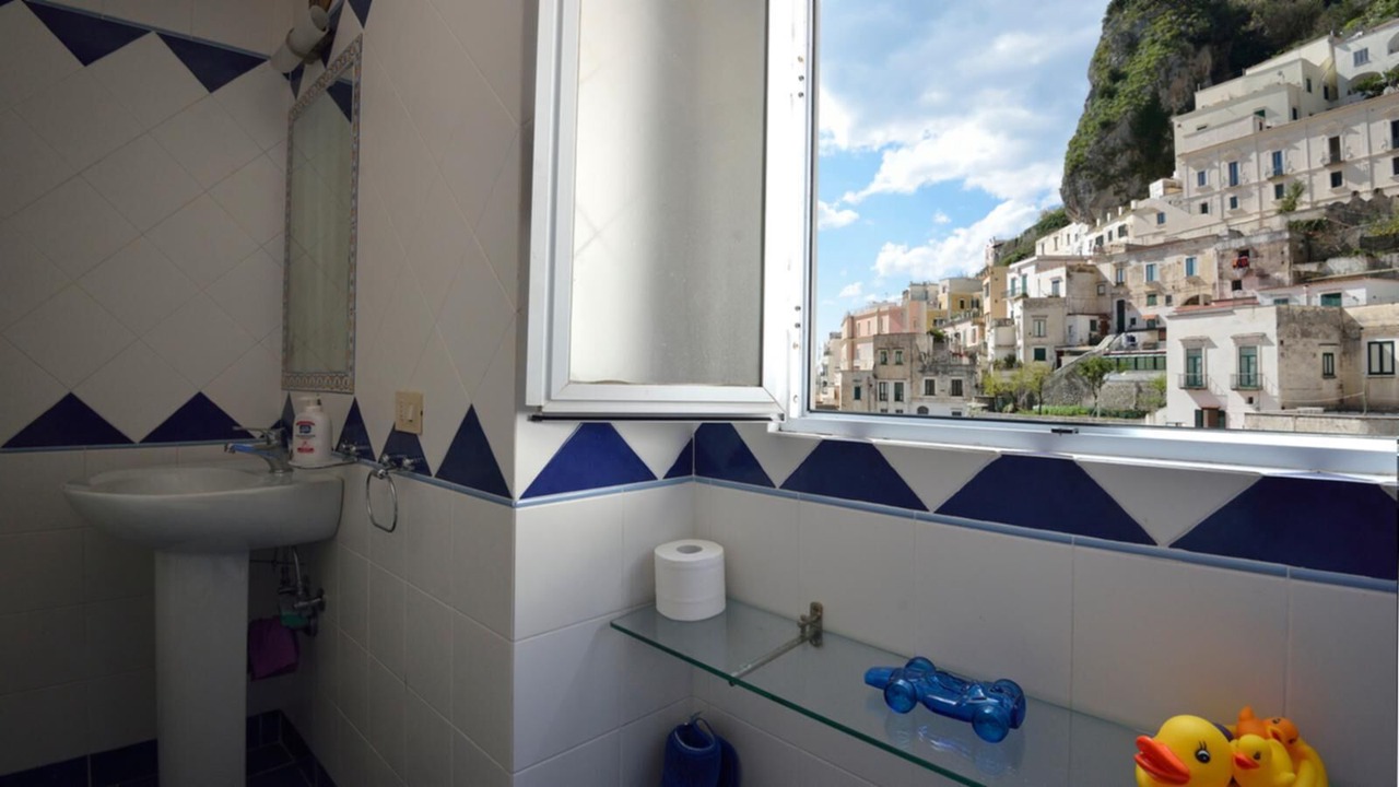 Photo of Bathroom in Atrani