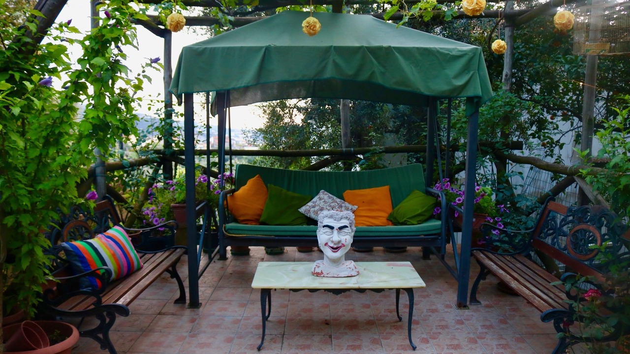 Photo of Patio Balcony in Meta