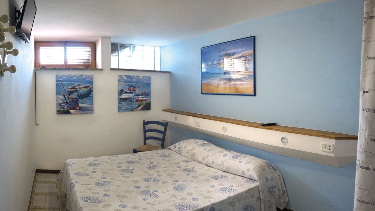 Photo of Bedroom in Minturno